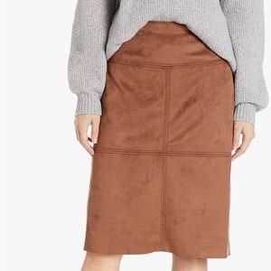 BNWT beautiful faux suede skirt size 8